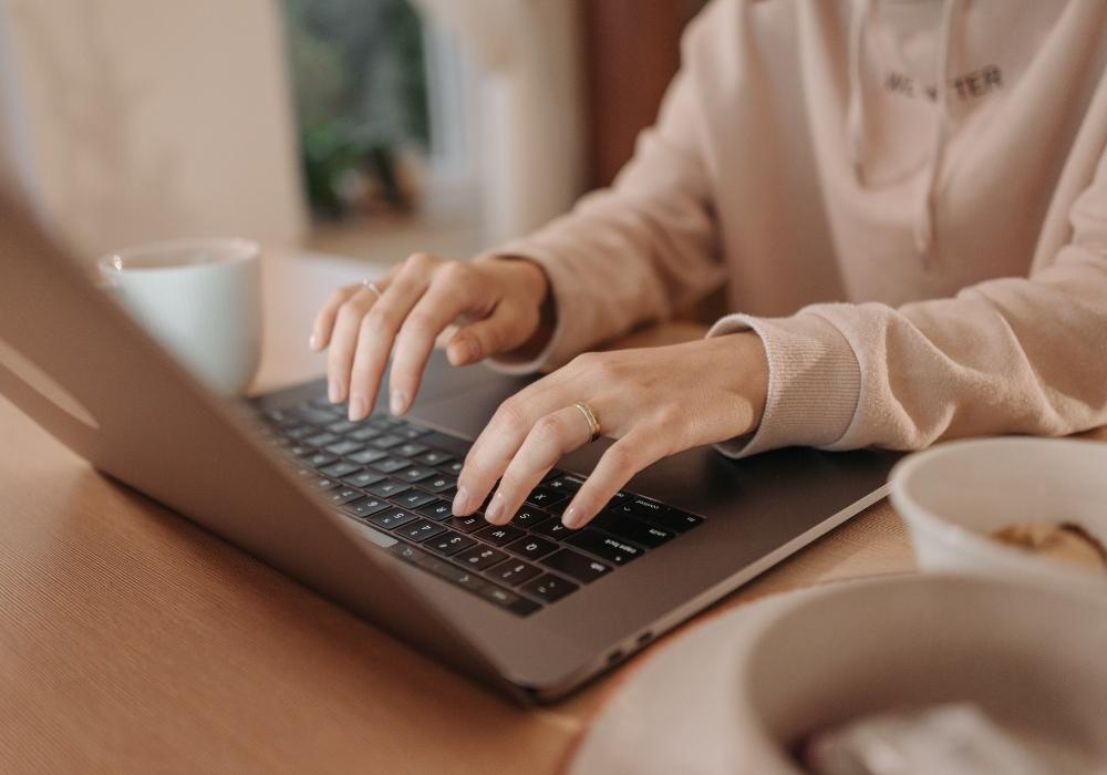 Mengenal Perbedaan Stik RAM DDR Disolder dan Non-Solder untuk Laptop: Manfaat Lebih dari Disolder dalam Dunia Digital IT